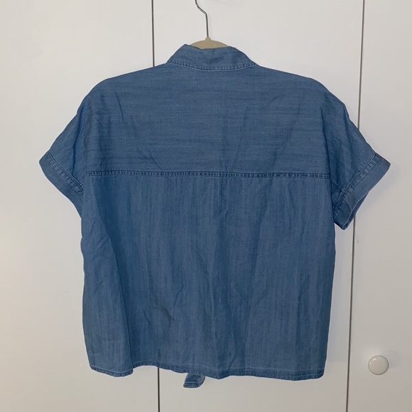 Madewell Short-Sleeve tie front top, size XS - Picture 2 of 5